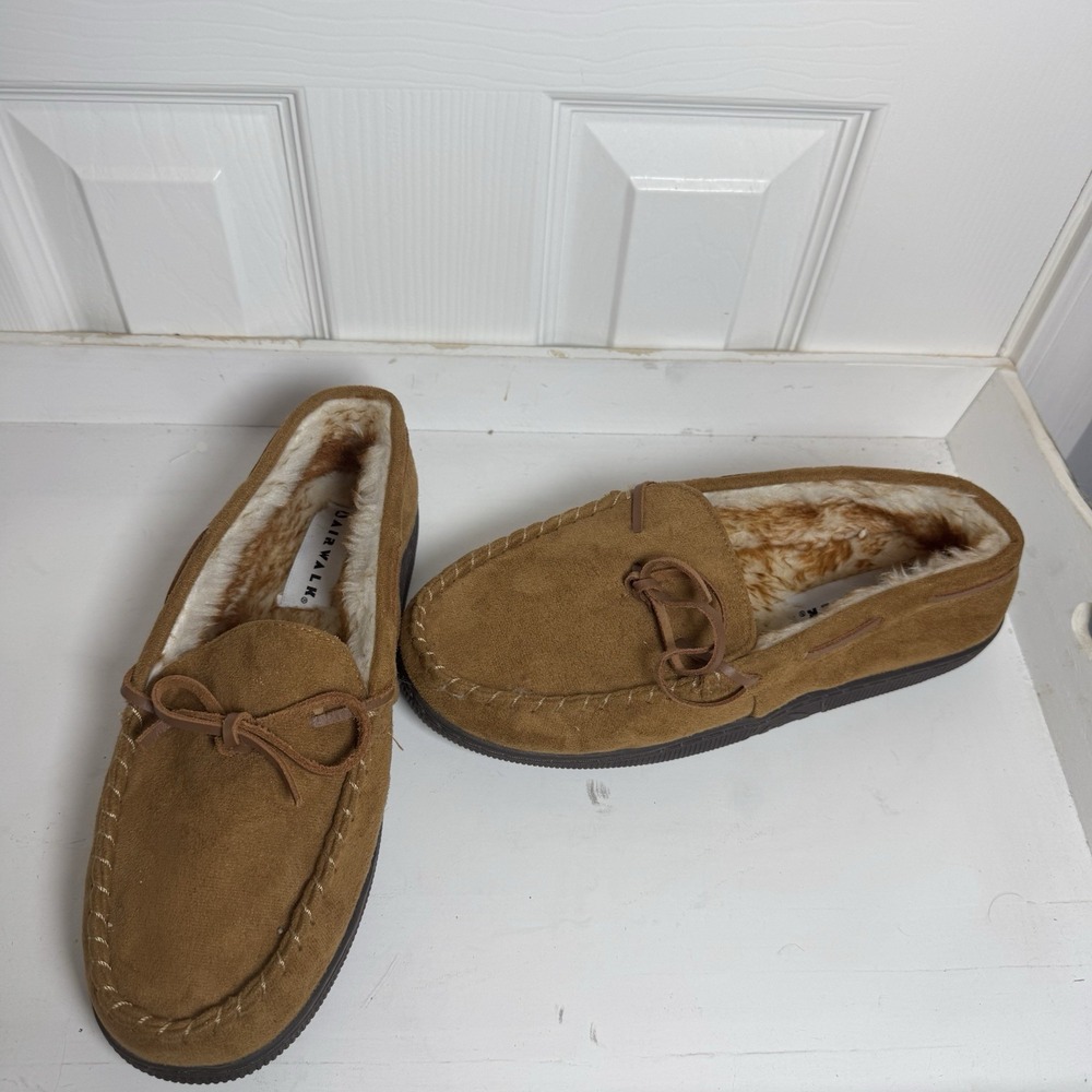 AIRWALK MENS SIZE 9 BROWN/TAN FAUX SUEDE SLIP‎ ON SLIPPERS EUC